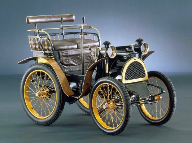Titel-Bild zur News: 120 Jahre Renault Cart