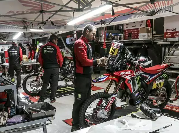 Honda Dakar Titel-Bild zur News: Honda Dakar