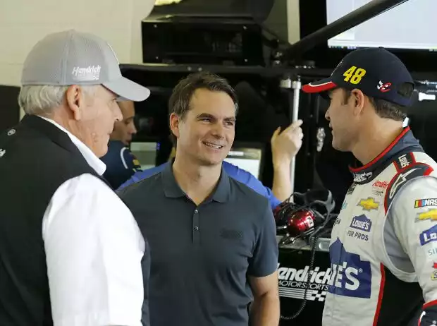 Rick Hendrick, Jeff Gordon, Jimmie Johnson Titel-Bild zur News: Rick Hendrick, Jeff Gordon, Jimmie Johnson