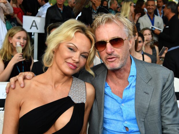 Titel-Bild zur News: Eddie Irvine, Pamela Anderson