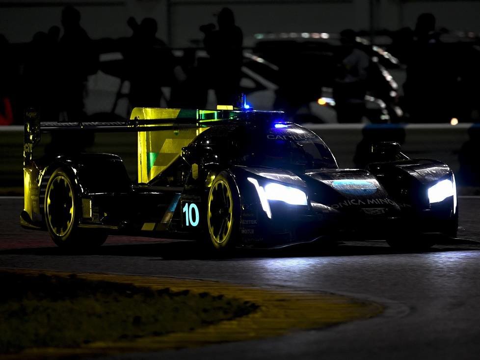 Renger van der Zande, Fernando Alonso, Kamui Kobayashi
