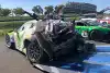Bild zum Inhalt: 12h Bathurst: Zuschauer bekämpft in T-Shirt Brand nach Porsche-Crash