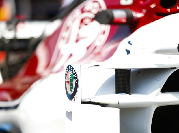 Titel-Bild zur News: Alfa Romeo, Logo, Sauber