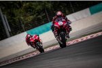 Andrea Dovizioso vor Danilo Petrucci