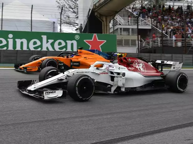 Charles Leclerc, Fernando Alonso Titel-Bild zur News: Charles Leclerc, Fernando Alonso