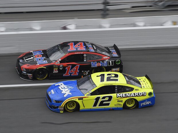 Clint Bowyer, Ryan Blaney Clint Bowyer, Ryan Blaney