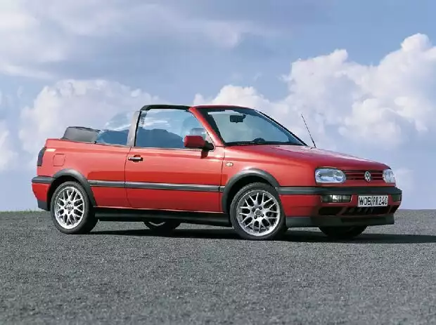 Das Golf Cabriolet feiert 40. Geburtstag Titel-Bild zur News: Das Golf Cabriolet feiert 40. Geburtstag