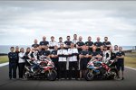 Das BMW-Team 2019 mit Markus Reiterberger und  und Tom Sykes 