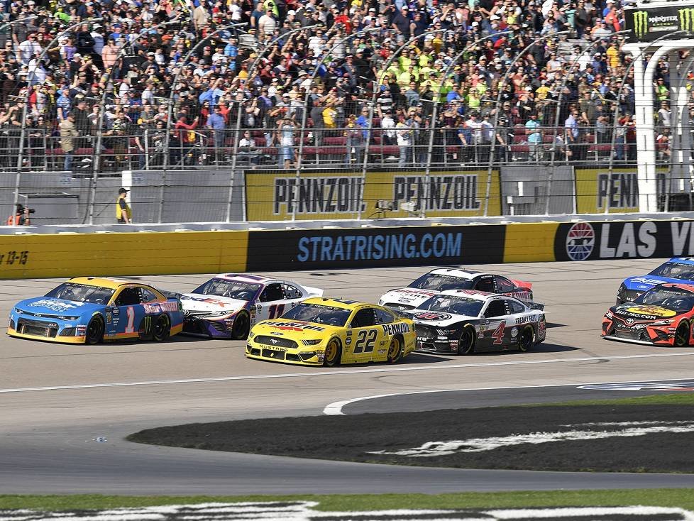Kurt Busch, Joey Logano, Joe Gibbs, Kevin Harvick