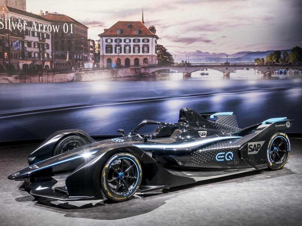 Mercedes EQ Silver Arrow 01