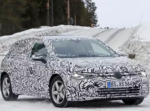 VW Golf Erlkönig 2020 Titel-Bild zur News: VW Golf Erlkönig 2020