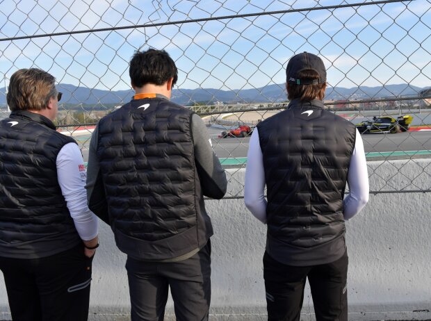 Zak Brown, Carlos Sainz, Fernando Alonso Zak Brown, Carlos Sainz, Fernando Alonso