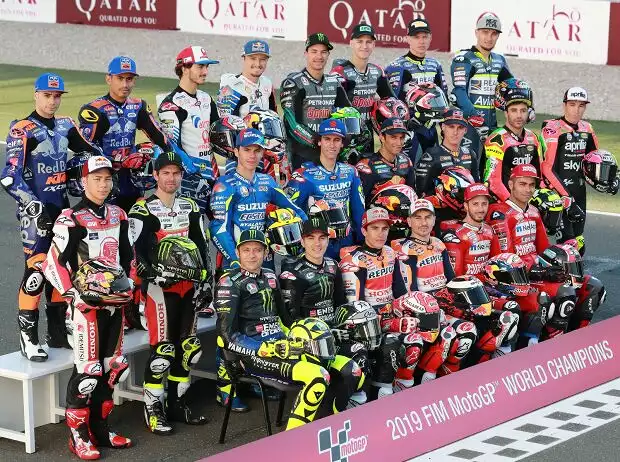 MotoGP Klassenfoto 2019 Titel-Bild zur News: MotoGP Klassenfoto 2019