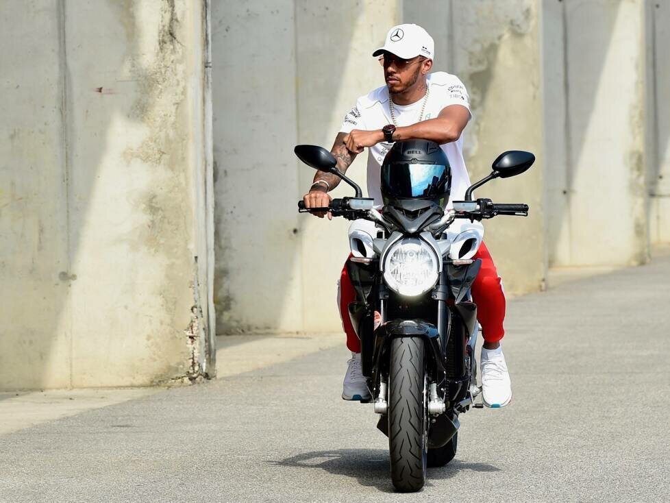 Lewis Hamilton, Motorrad