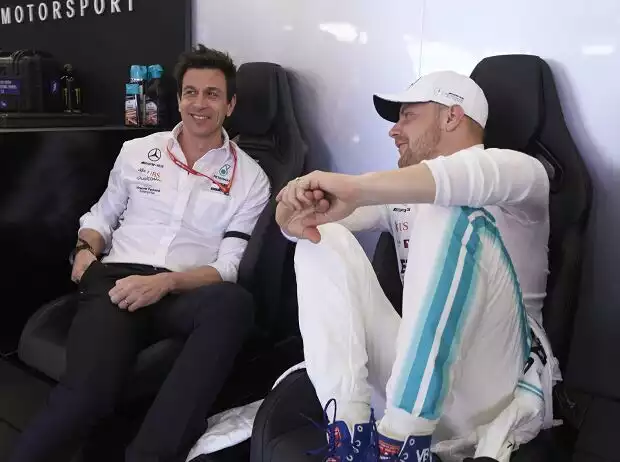 Toto Wolff, Valtteri Bottas Titel-Bild zur News: Toto Wolff, Valtteri Bottas