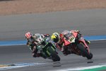 Alvaro Bautista vor Jonathan Rea