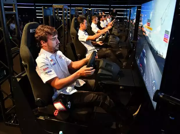Fernando Alonso, Simracing Titel-Bild zur News: Fernando Alonso, Simracing
