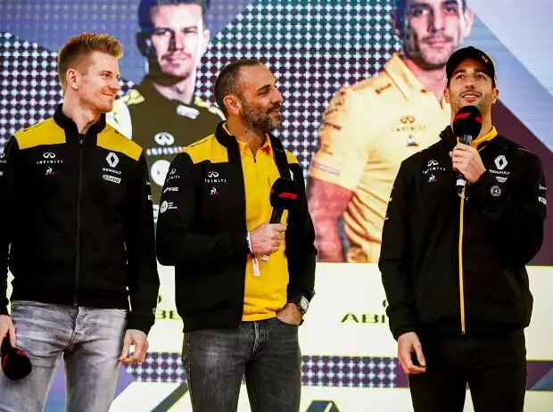 Nico Hülkenberg, Cyril Abiteboul, Daniel Ricciardo Titel-Bild zur News: Nico Hülkenberg, Cyril Abiteboul, Daniel Ricciardo