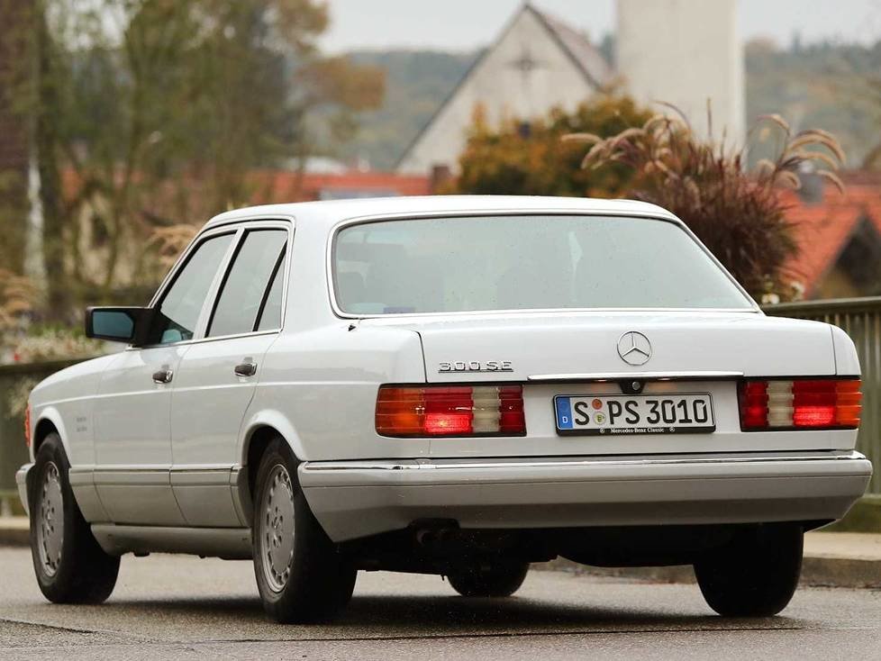 Mercedes 300 SE W126