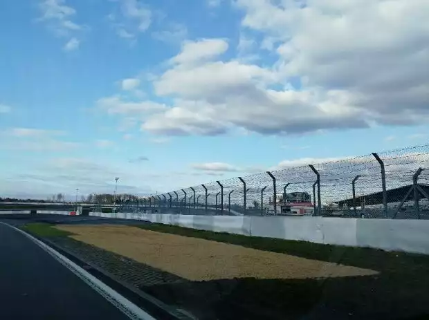 Nürburgring, Yokohama-S, Kiesbett Titel-Bild zur News: Nürburgring, Yokohama-S, Kiesbett