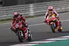 Bild zum Inhalt: Marquez in Katar unter Gelb überholt: Warum Dovizioso ohne Strafe davonkam