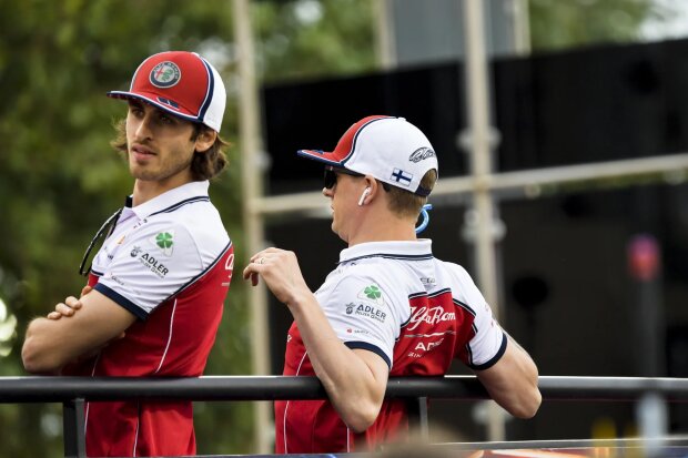 Antonio Giovinazzi Kimi Räikkönen  ~Antonio Giovinazzi (Alfa Romeo) und Kimi Räikkönen (Alfa Romeo) ~ 