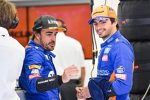 Fernando Alonso und Carlos Sainz (McLaren) 