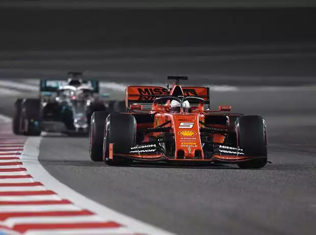 Sebastian Vettel, Lewis Hamilton Titel-Bild zur News: Sebastian Vettel, Lewis Hamilton