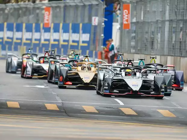 Titel-Bild zur News: Oliver Rowland, Stoffel Vandoorne, Andre Lotterer