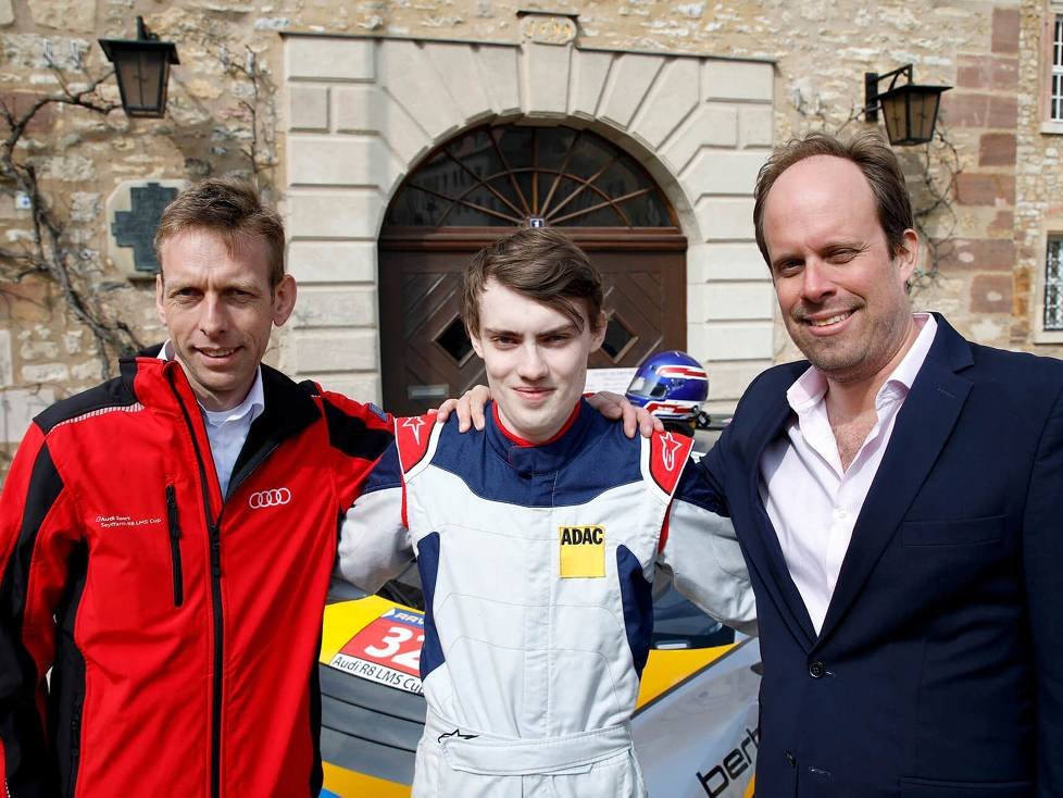 Von links nach rechts: Tobias Seyffarth, Sportlicher Leiter Audi Sport Seyffarth R8 LMS Cup, Fahrer Tim Reiter, Daniel von Busse, COO TV von SPORT1