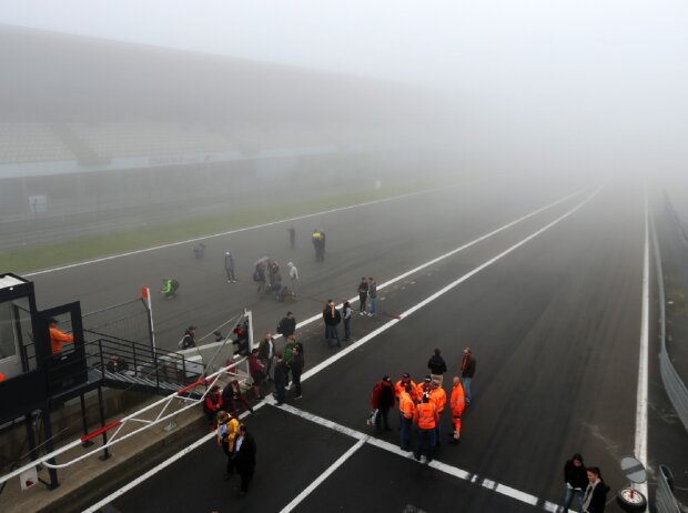 Titel-Bild zur News: Nürburgring, VLN, Nebel