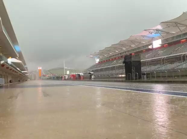 Regen in Austin Titel-Bild zur News: Regen in Austin