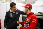 Toto Wolff und Sebastian Vettel (Ferrari) 