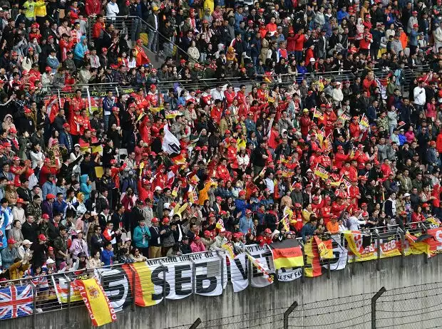 Fans in China Titel-Bild zur News: Fans in China
