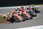 Alvaro Bautista führt das Rennen an