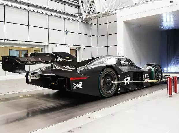 Volkswagen ID. R Titel-Bild zur News: Volkswagen ID. R