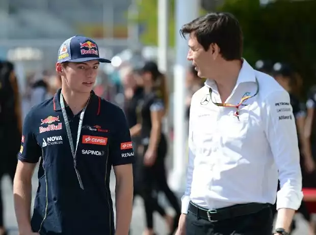Titel-Bild zur News: Max Verstappen, Toto Wolff