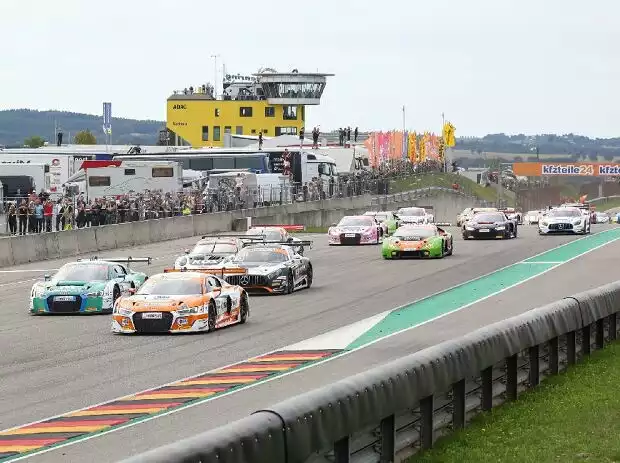 Start, ADAC GT Masters Titel-Bild zur News: Start, ADAC GT Masters