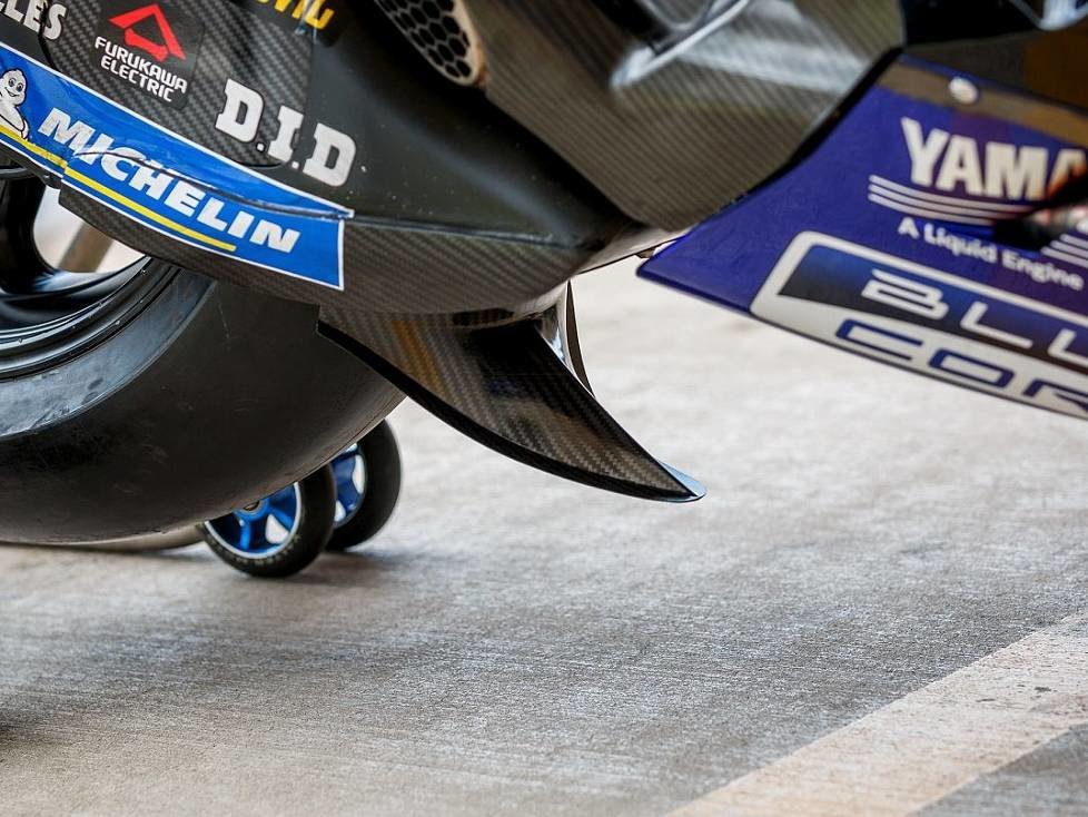 Yamaha Winglet Hinterreifen Regen