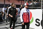 Kimi Räikkönen (Alfa Romeo) und Romain Grosjean (Haas) 