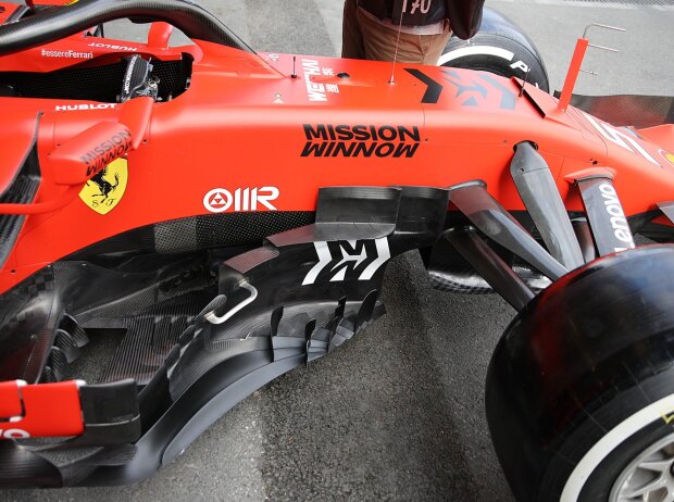 Bargeboard, Ferrari