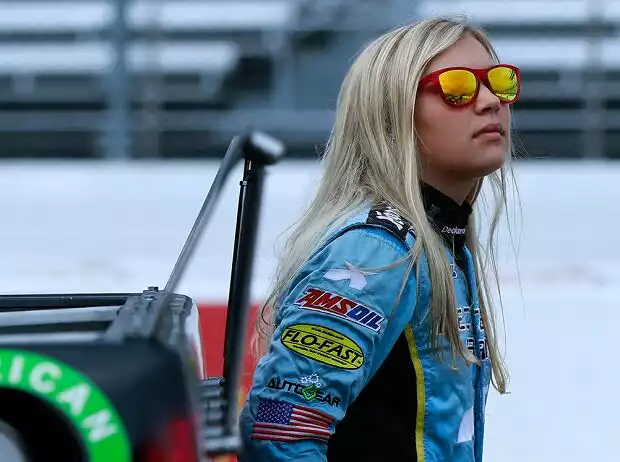Natalie Decker Titel-Bild zur News: Natalie Decker