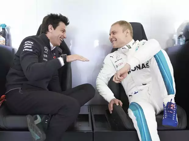 Titel-Bild zur News: Toto Wolff, Valtteri Bottas