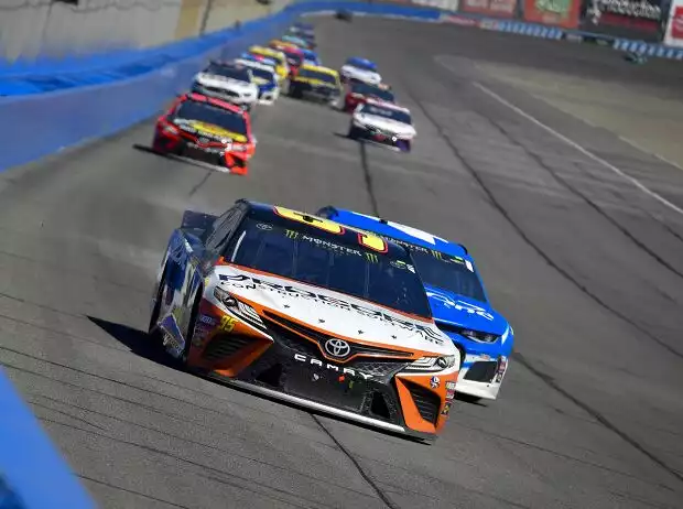 Matt DiBenedetto, Kyle Larson Titel-Bild zur News: Matt DiBenedetto, Kyle Larson