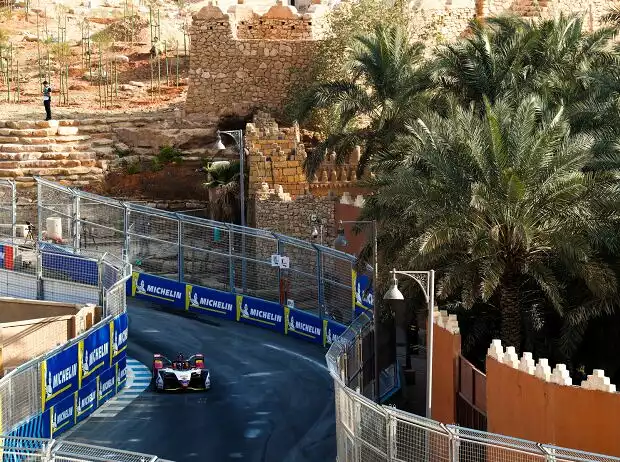 Formel-E-Rennen in Riad, Saudi-Arabien Titel-Bild zur News: Formel-E-Rennen in Riad, Saudi-Arabien