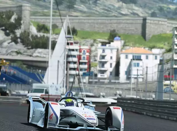 rFactor 2 Titel-Bild zur News: rFactor 2