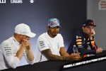 Valtteri Bottas (Mercedes), Lewis Hamilton (Mercedes) und Max Verstappen (Red Bull) 