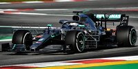 Bild zum Inhalt: Formel-1-Test Barcelona: Mercedes an der Spitze, Ferrari-Junior crasht