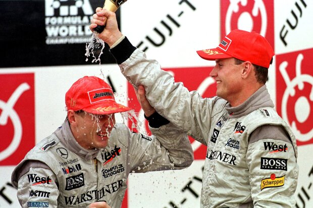 David Coulthard Mika Häkkinen Red Bull Aston Martin Red Bull Racing F1 ~David Coulthard und Mika Häkkinen ~ David Coulthard Mika Häkkinen Red Bull Aston Martin Red Bull Racing F1 ~David Coulthard und Mika Häkkinen ~