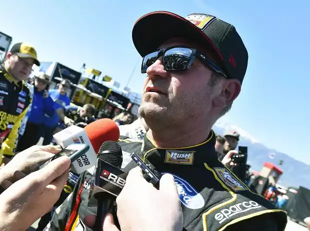 Clint Bowyer Titel-Bild zur News: Clint Bowyer